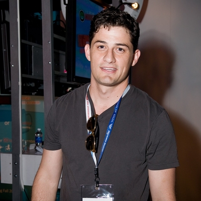 Enver Gjokaj Autograph Profile