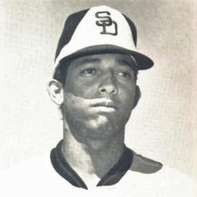 Enzo Hernandez Autograph Profile