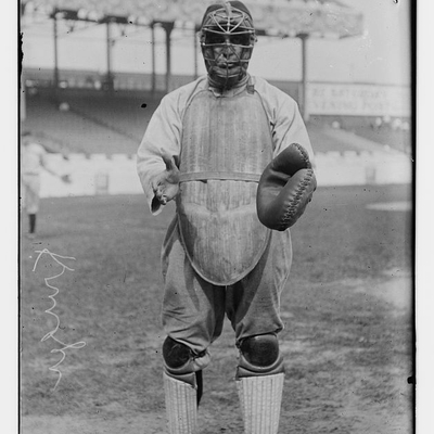 Ernie Krueger Autograph Profile
