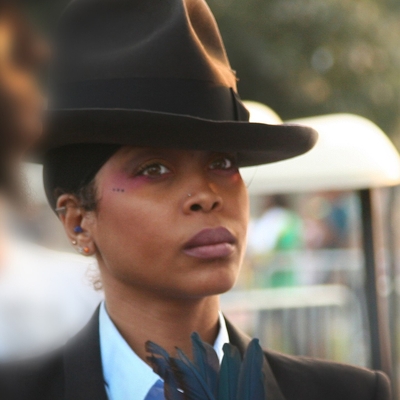 Erykah Badu Autograph Profile