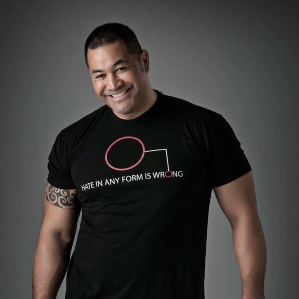 Esera Tuaolo