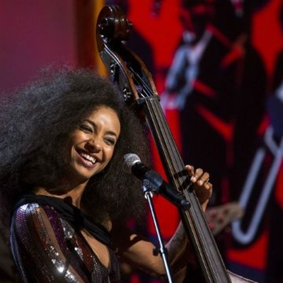 Esperanza Spalding Autograph Profile