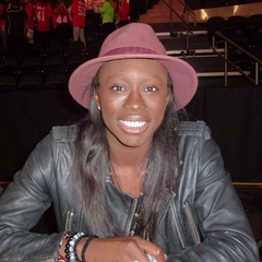 Essence Carson
