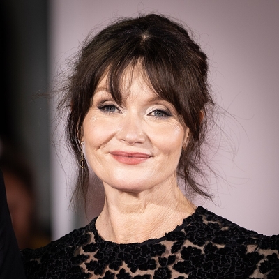 Essie Davis Autograph Profile