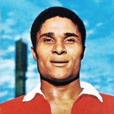 Eusébio Autograph Profile