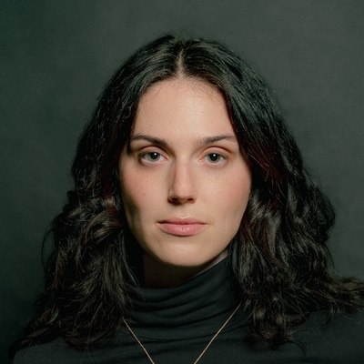 Eva Victor Autograph Profile