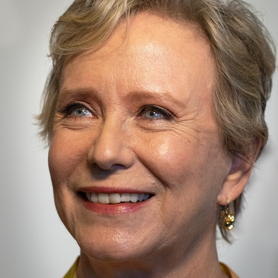 Eve Plumb Autograph Profile