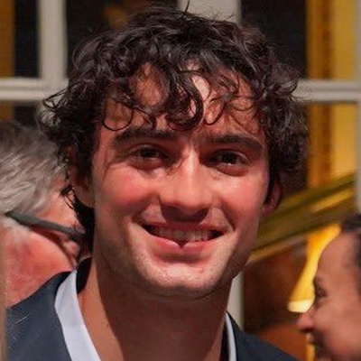 Ezra Frech Autograph Profile