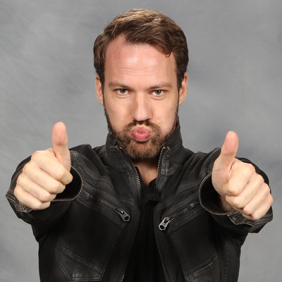 Falk Hentschel Autograph Profile