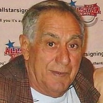 Félix Miélli Venerando Autograph Profile