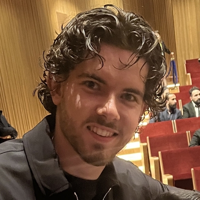 Ferdi Kadıoğlu Autograph Profile