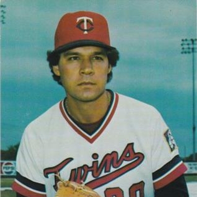 Fernando Arroyo Autograph Profile