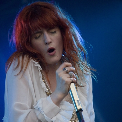 Florence Welch Autograph Profile