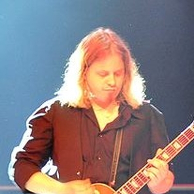 Florian Opahle Autograph Profile