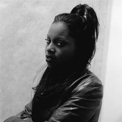 Foxy Brown Autograph Profile