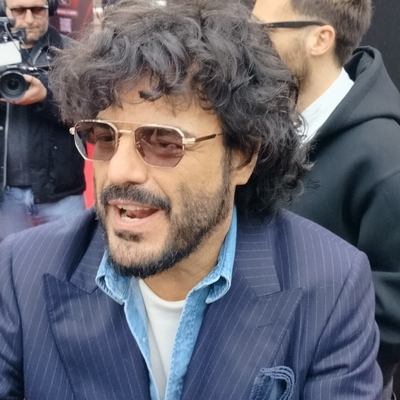 Francesco Renga Autograph Profile