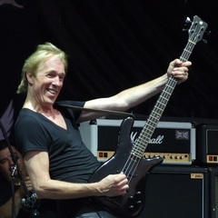 Francis Buchholz