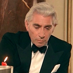 Frank Finlay