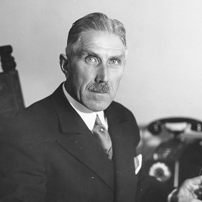 Franz von Papen Autograph Profile