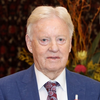 Fred Lewis Autograph Profile