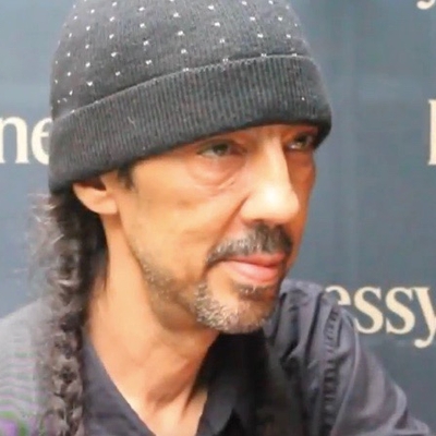 Futura 2000 Autograph Profile