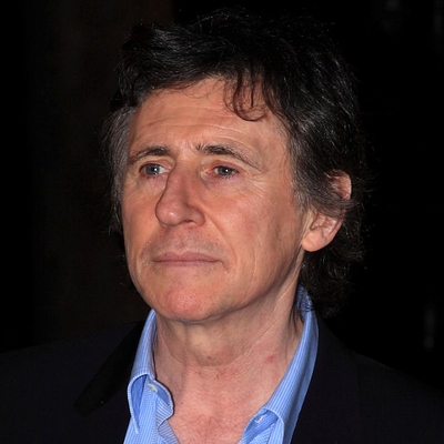 Gabriel Byrne Autograph Profile