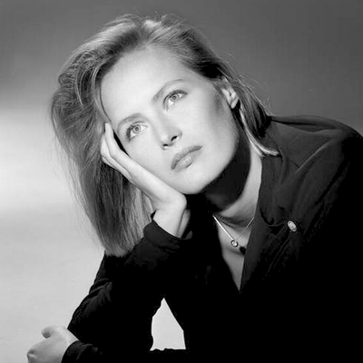 Gabrielle Lazure Autograph Profile
