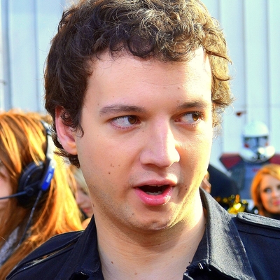 Gaelan Connell Autograph Profile