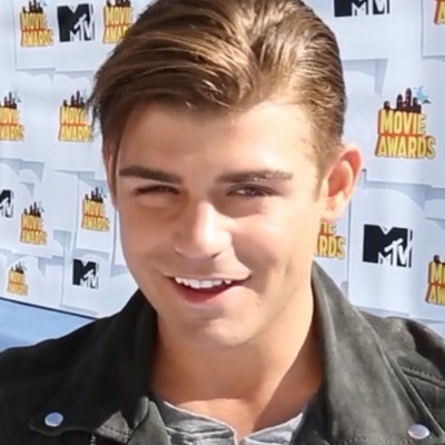 Garrett Clayton Autograph Profile