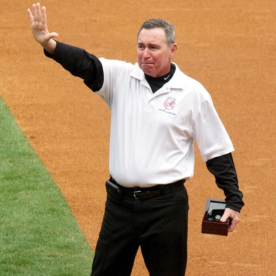 Gene Monahan Autograph Profile