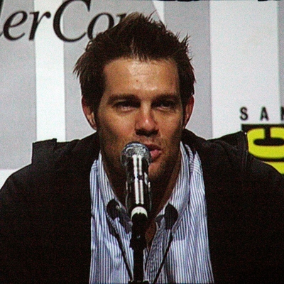 Geoff Stults Autograph Profile
