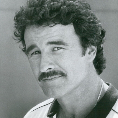 Geoffrey Scott Autograph Profile