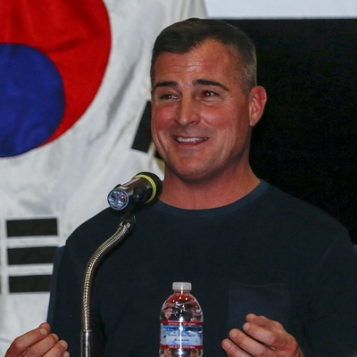 George Eads Autograph Profile