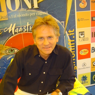 Giulio Scarpati Autograph Profile