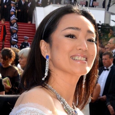 Gong Li Autograph Profile