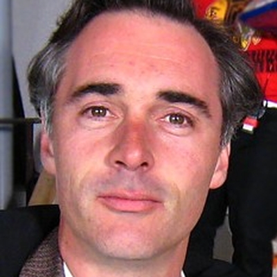 Greg Wise Autograph Profile