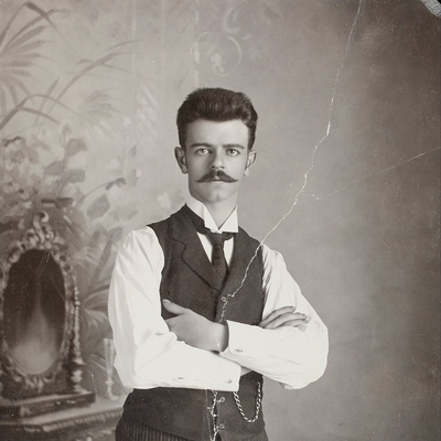 Guillermo Kahlo Autograph Profile