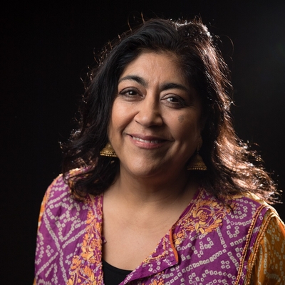 Gurinder Chadha Autograph Profile