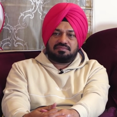 Gurpreet Ghuggi Autograph Profile
