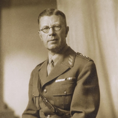 Gustaf VI Adolf of Sweden Autograph Profile
