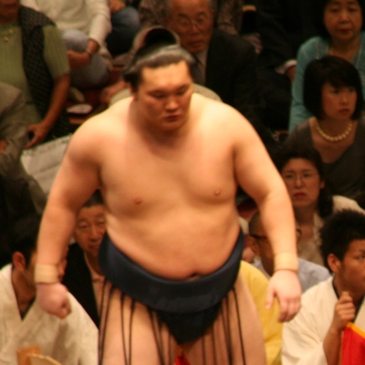 Hakuhō Shō Autograph Profile