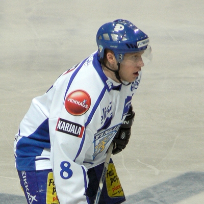 Hannes Hyvonen Autograph Profile