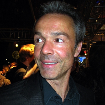 Hannes Jaenicke Autograph Profile