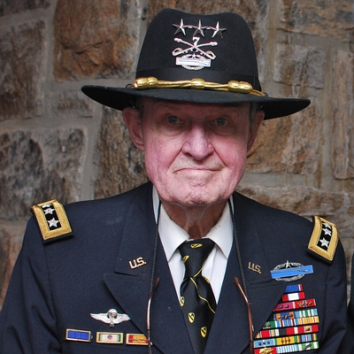 Harold Moore Autograph Profile