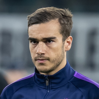Harry Winks Autograph Profile