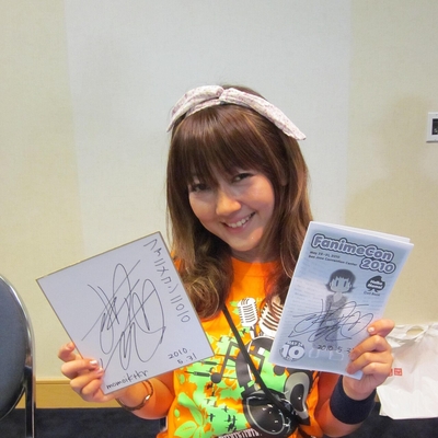 Haruko Momoi Autograph Profile