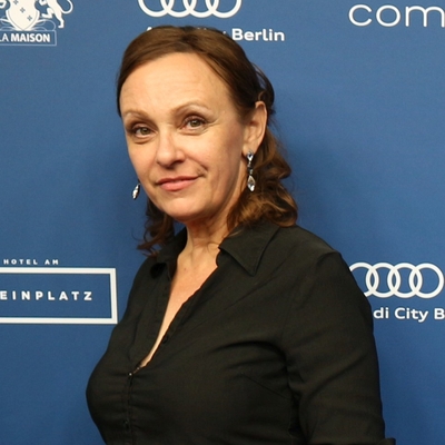 Heike Hanold-Lynch Autograph Profile