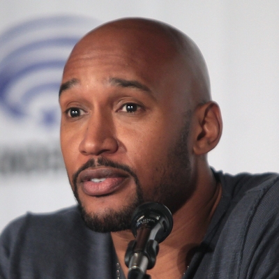 Henry Simmons Autograph Profile