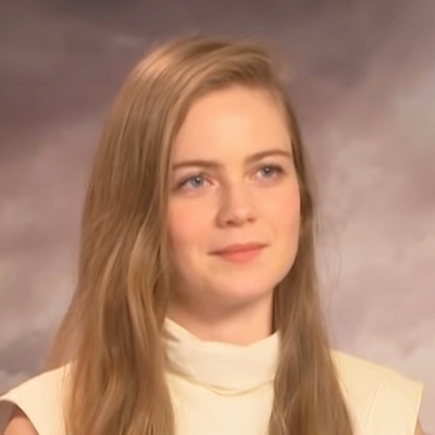 Hera Hilmar Autograph Profile