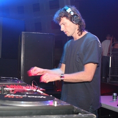 Hernán Cattáneo